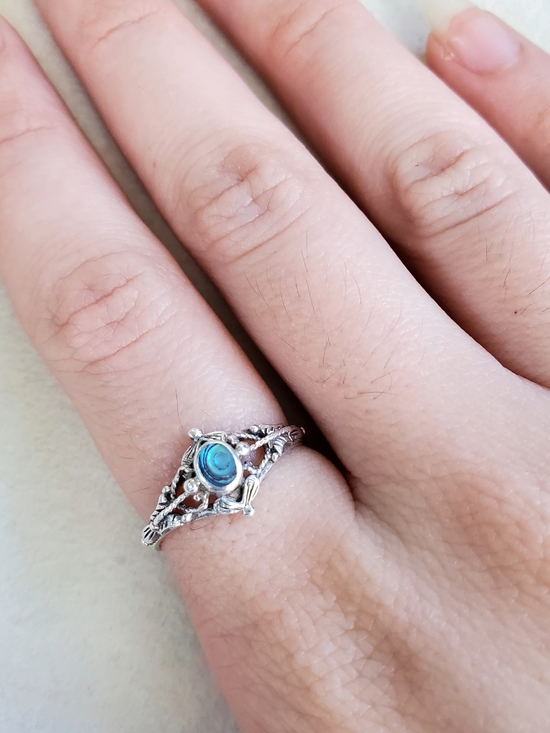 925 Sterling Silver Jewelry - Sterling Silver Filigree Ring with Abalone Accent • Size 6.75